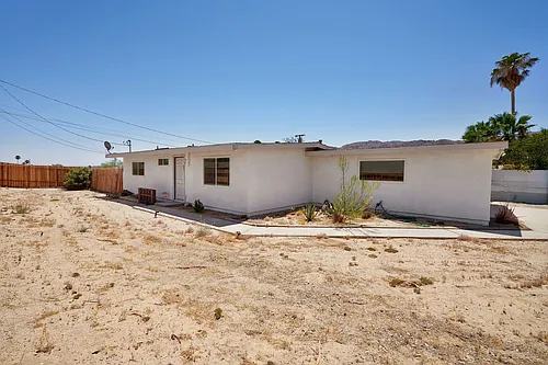 71897 Sunnyslope Dr Photo 1
