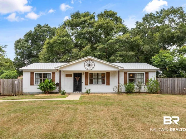7832 Murray Heights Dr W, Irvington, AL 36544