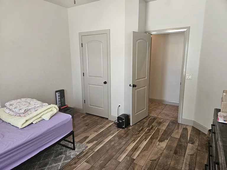 2909 E 3190 S — Photo 27