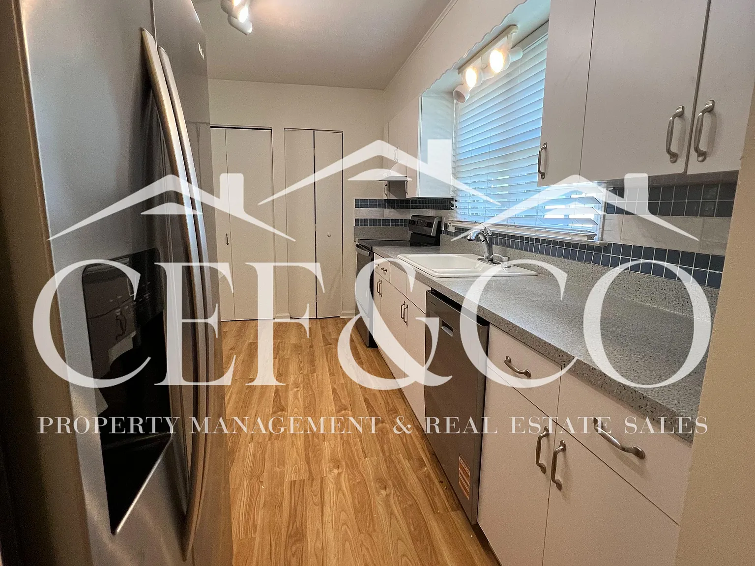 3 bed, 2.5 bath, 1728 sqft, $1,395 — Photo 2