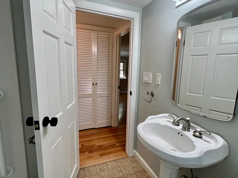 2 Hemlock Hill Rd — Photo 16