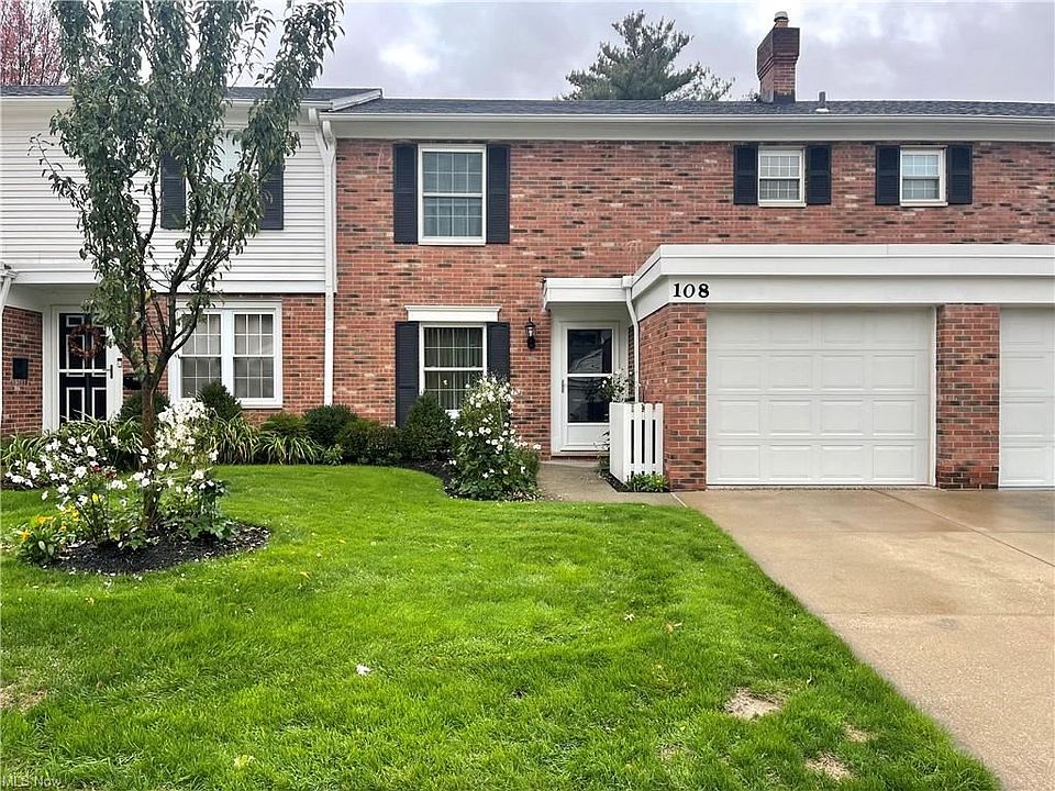 1st image of 108 Gaslight Ln #108G