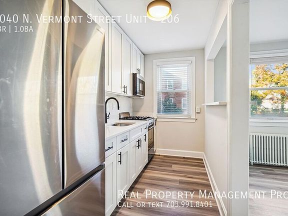 3rd image of 2040 N Vermont St APT 206