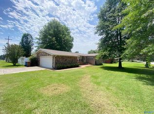 406 Walker Rd SW, Hartselle, AL 35640