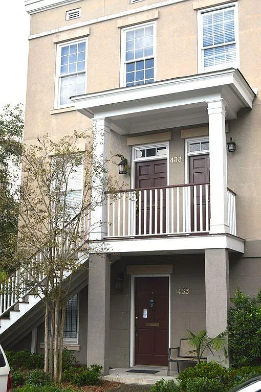 2 bed, 2.5 bath, 1500 sqft, $3,700 — Photo 1