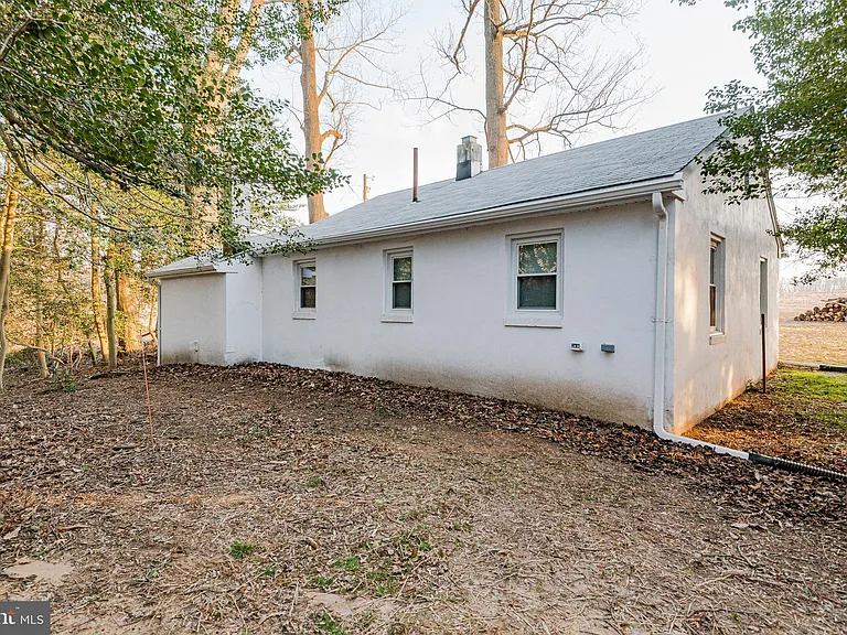 1558 Bay Head Rd — Photo 30