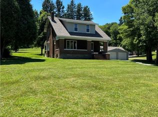 104 Bish Rd, Butler, PA 16002
