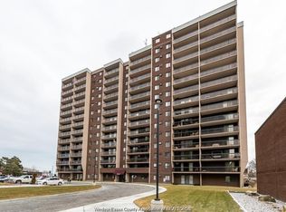 9099 Riverside Dr E #E422, Windsor, ON N8S4R1