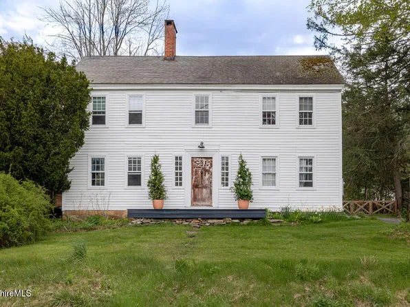 196 Norfolk Rd, Southfield, MA 01259