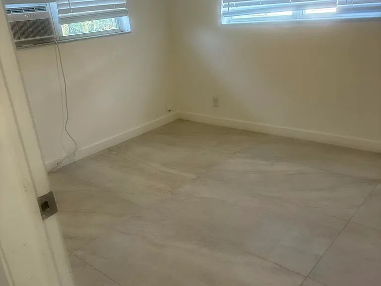 1505 NE 15th Ave #1-2 — Photo 6