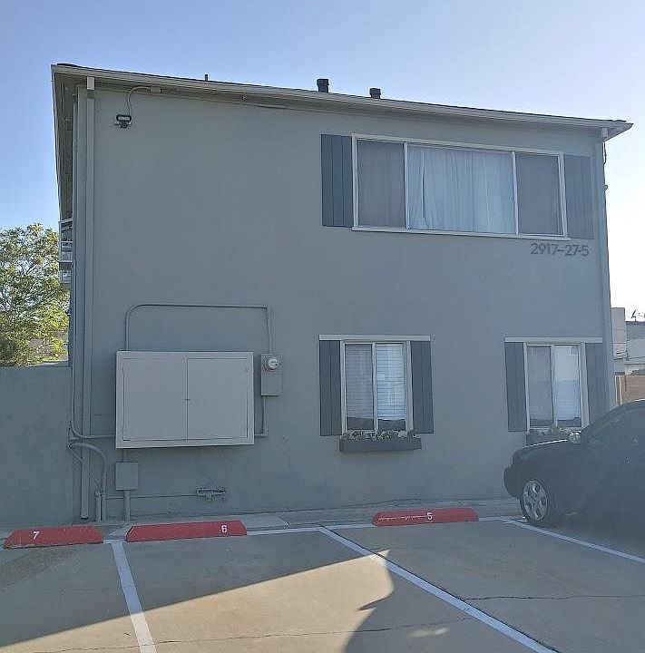 1st image of 2927 Ingelow St