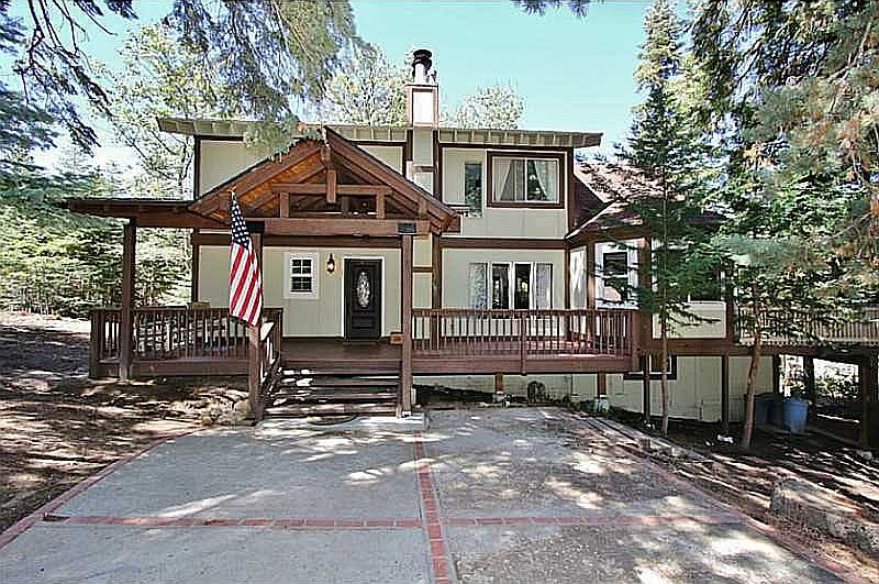 1st image of 26379 Walnut Hills Dr