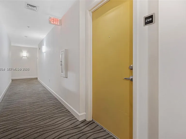 234 NE 3rd St #2109 — Photo 8