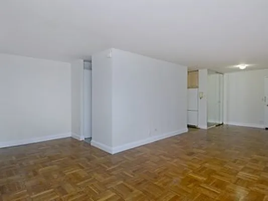 Sold by Citi Habitats | media 8