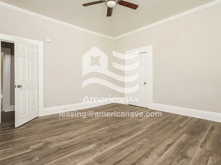 676021_012_wm_-_main_bedroom_12886992.jpg