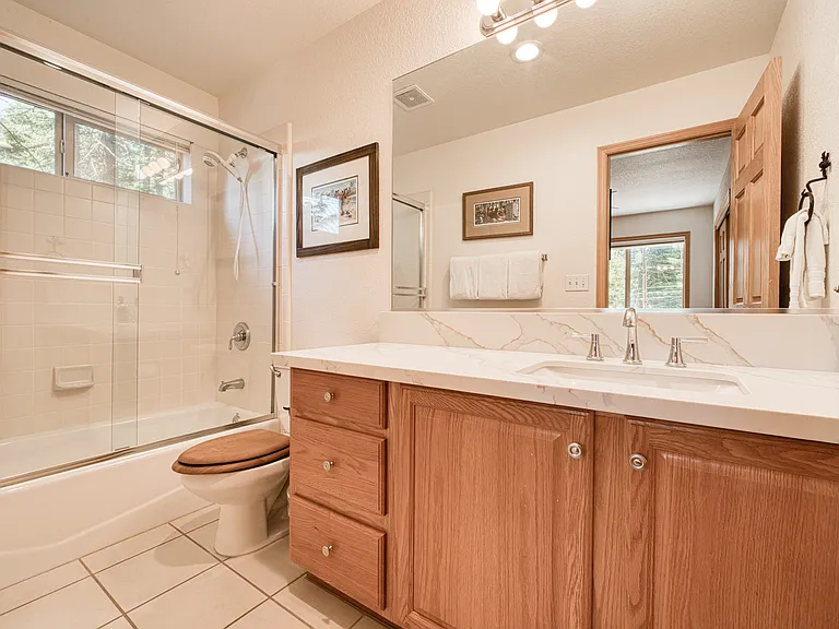 11325 Sitzmark Way — Photo 21