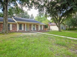 5623 Sheraton Oaks Dr, Houston, TX 77091