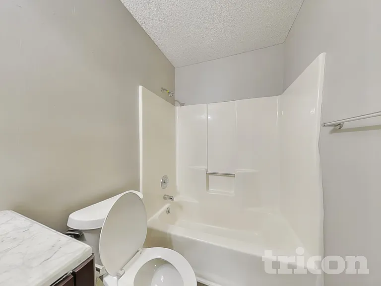 39 Pine Grove Cir — Photo 13