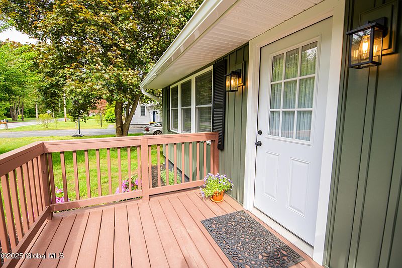 2nd image of 163 Reservoir Road