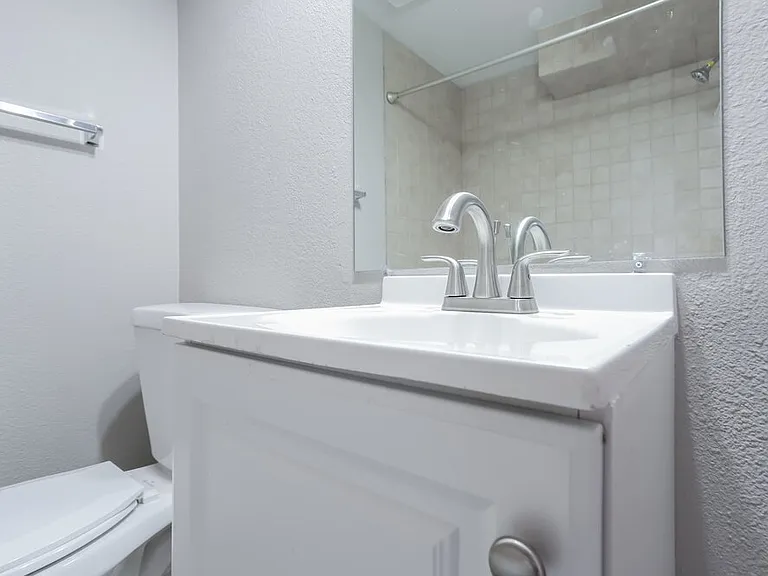 7941 E Harvard Cir — Photo 17