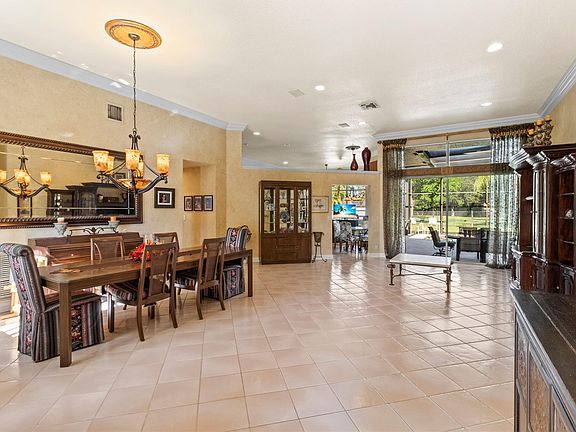4th image of 525 Stonemont Lane