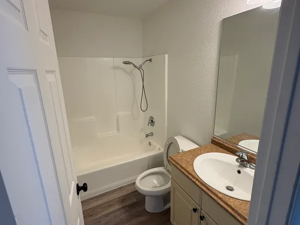 2084 Riviera Blvd APT 3, Bullhead City, AZ 86442