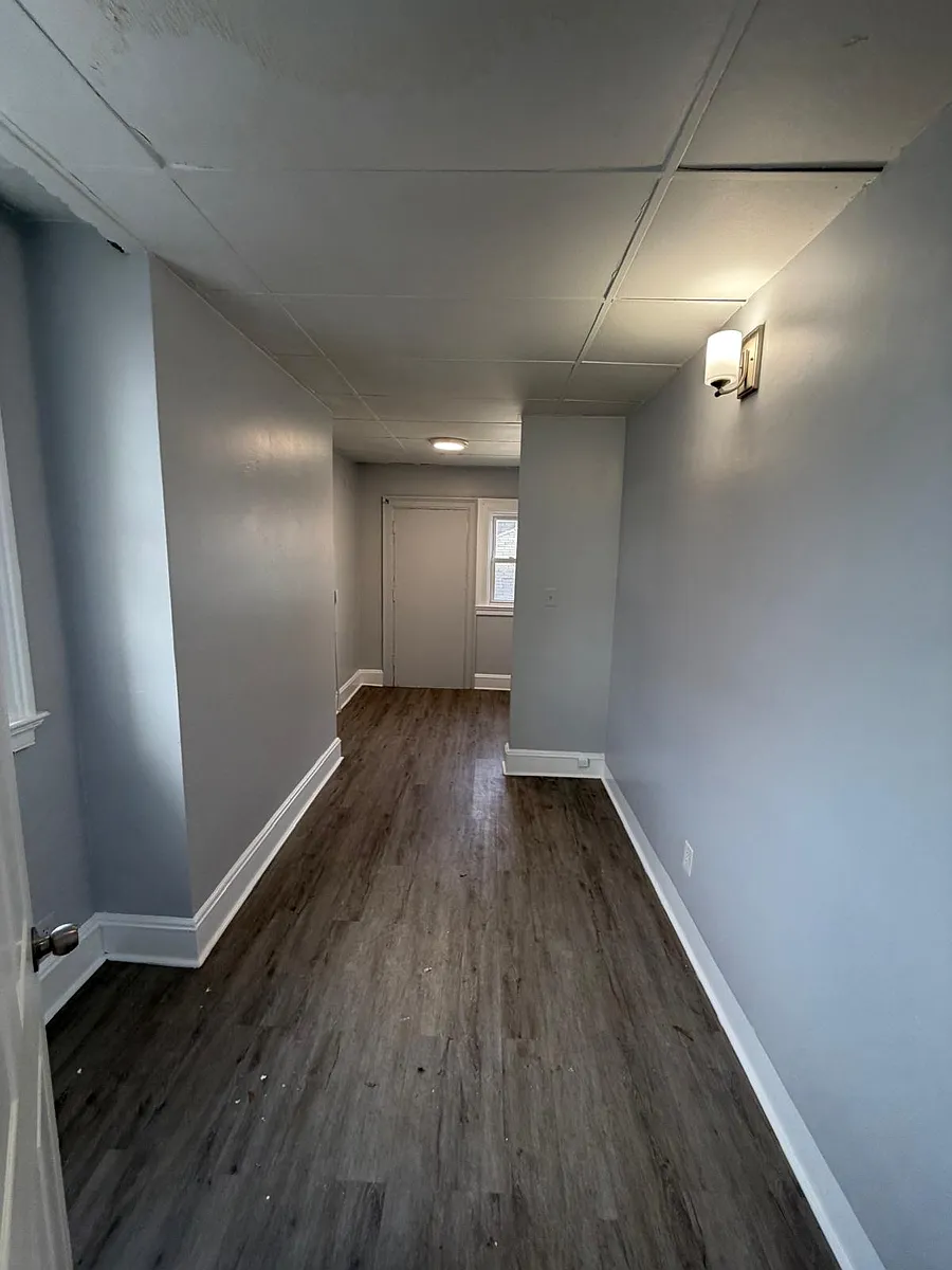 Photo 2 of 10 - 325 Roseville Ave #A - Newark, NJ Building Photo - 325 Roseville Ave #A