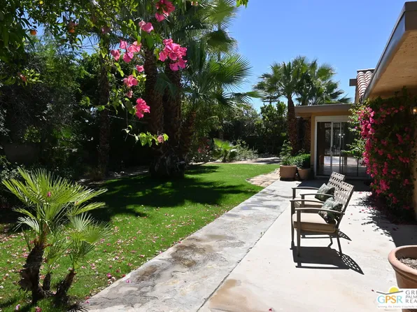 552 N Orchid Tree Ln, Palm Springs, CA 92262