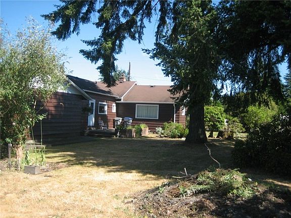 2nd image of 1519 W Young St
