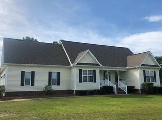108 Springside Dr, Seven Springs, NC 28578