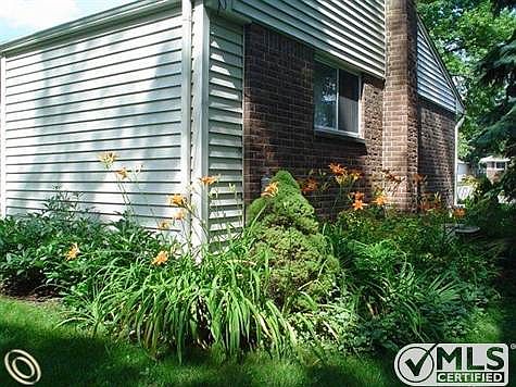 18661 Inkster Rd, Livonia, MI 48152 | Zillow