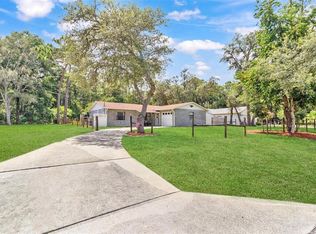 6061 Knollwood Dr, Dade City, FL 33523