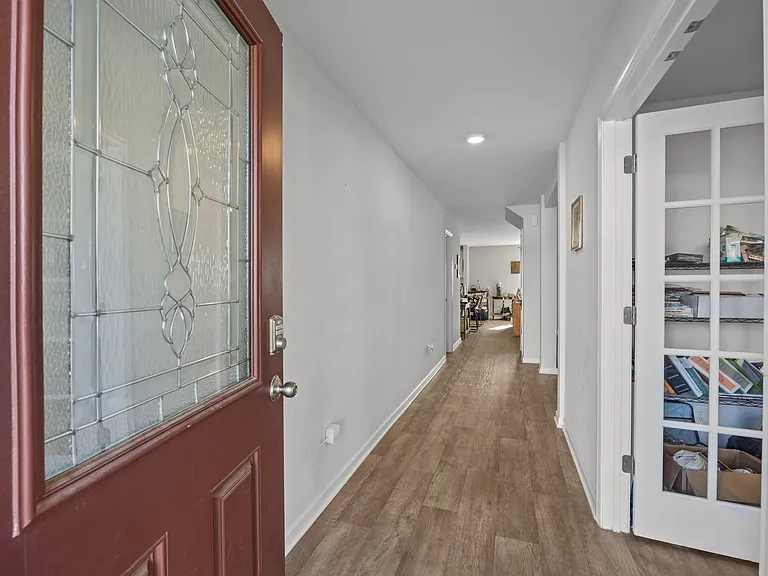 502 Dakota Ave — Photo 6