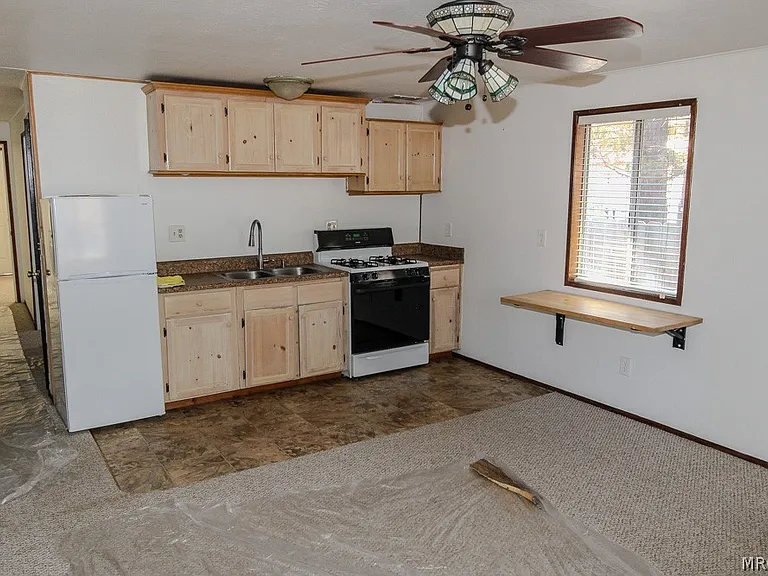 595 Vista Ave — Photo 4
