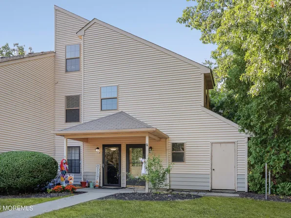 911 Morning Glory Court, Jackson, NJ 08527