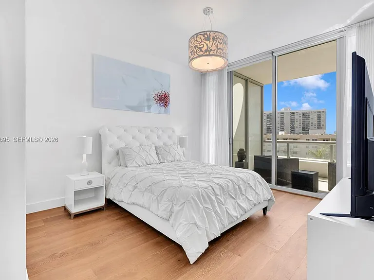 6799 Collins Ave #412 — Photo 10