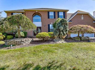 25 Pueblo Ct, Morganville, NJ 07751