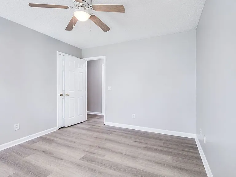 308 Barrister Cir — Photo 14