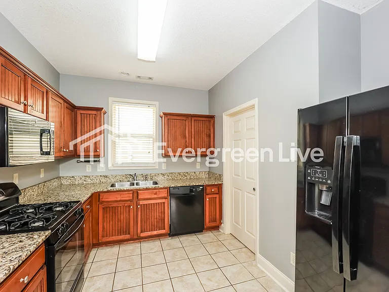 195 Preserve Dr — Photo 9