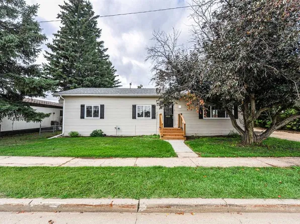 4818 E 47th St, Killam, AB T0B 2L0