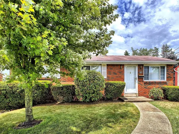 422 Elfort Dr, Pittsburgh, PA 15235