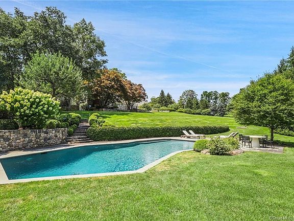 3rd image of 378 Taconic Rd
