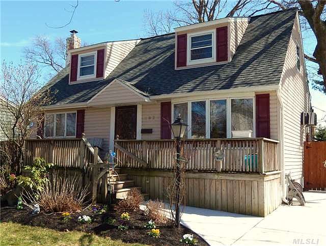 1st image of 4024 Berrywood Dr
