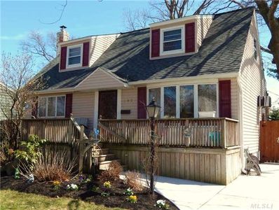 4024 Berrywood Dr, Seaford, NY, 11783