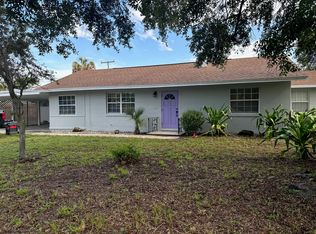 527 Edwards Dr, Sarasota, FL 34243