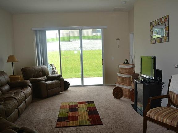 4th image of 250 Giovani Blvd