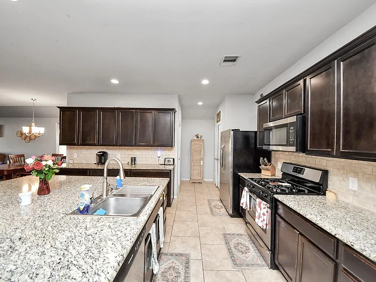 3030 Dripping Springs Ct — Photo 5