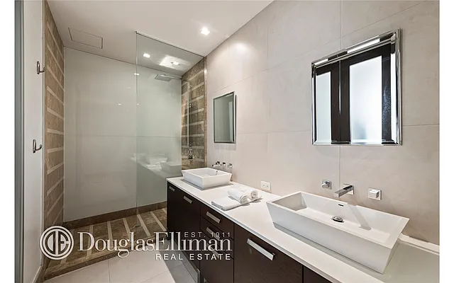 Rented by Douglas Elliman | media 14