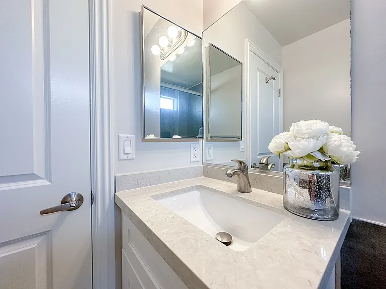 1009 S Benito Ave — Photo 15