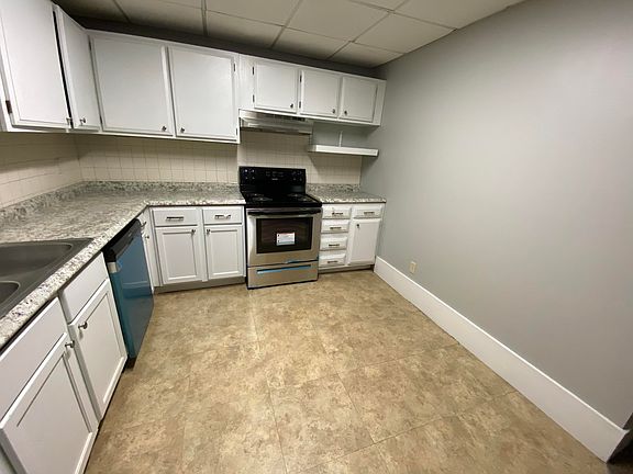 4th image of 1020 Oak Ave APT 3